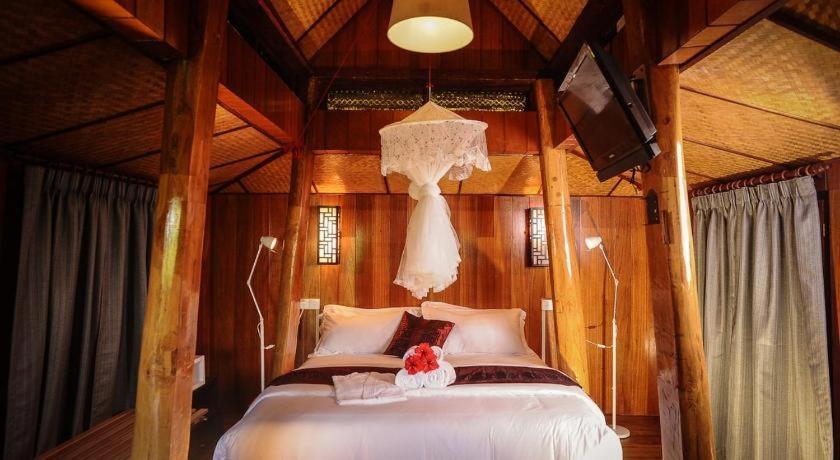 MaliHom Private Estate Balik Pulau Exterior foto